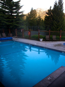 Tantalus Lodge Whistler hotel outdoor pool