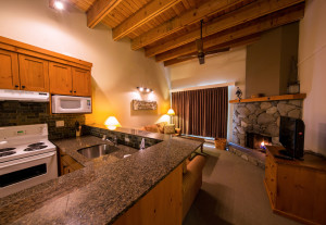 Tantalus Whistler Lodge Premier Luxury Suites with full Kitchen